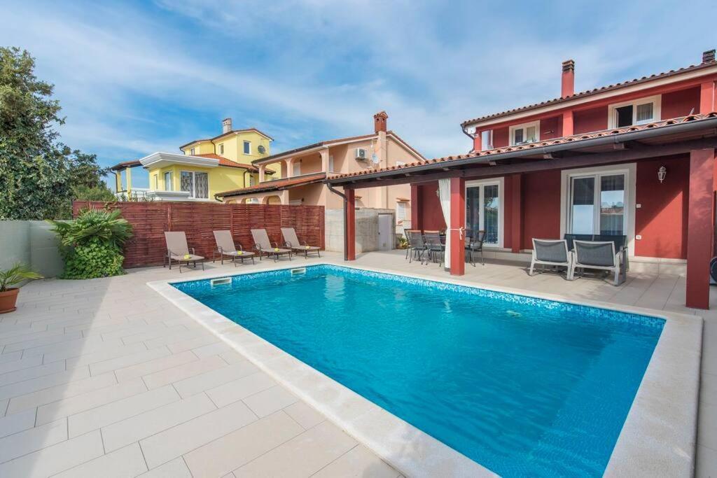 Villa Anemona Fažana Esterno foto